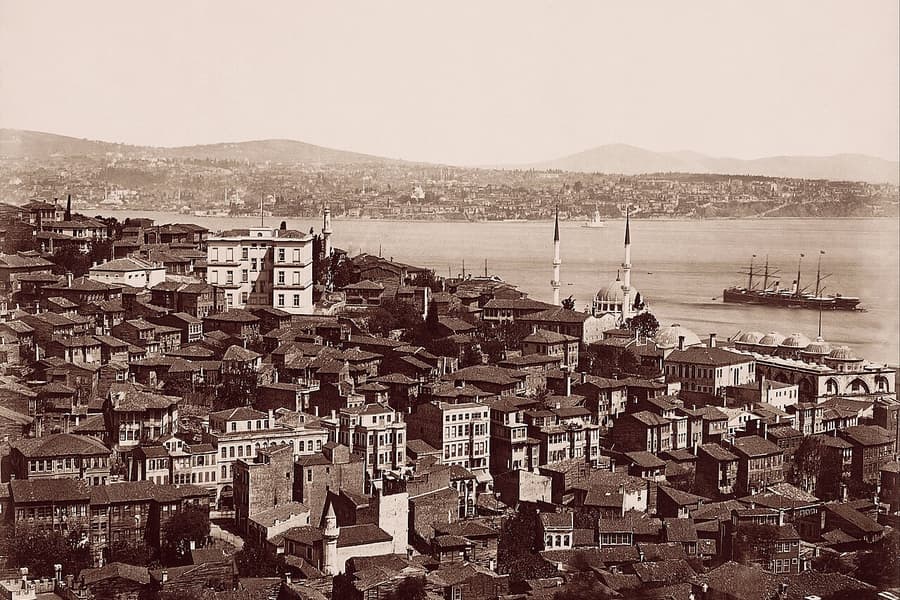 Boğazkesen Caddesi