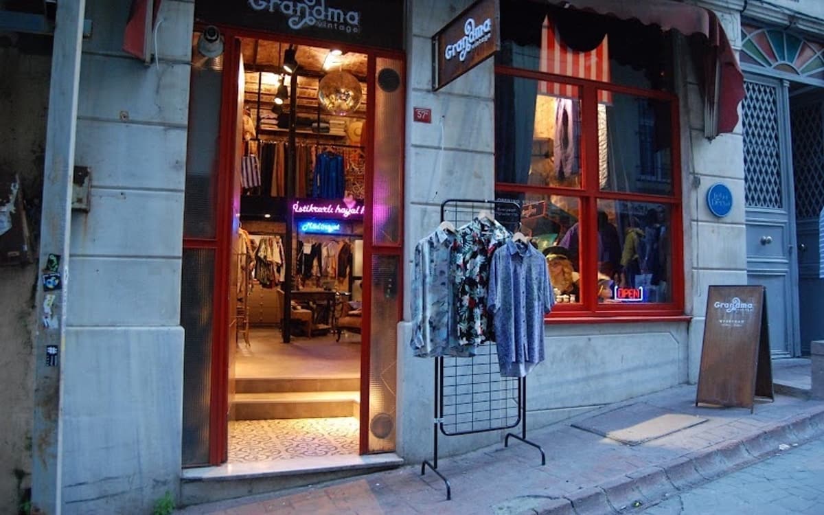 Grandma Vintage Shop