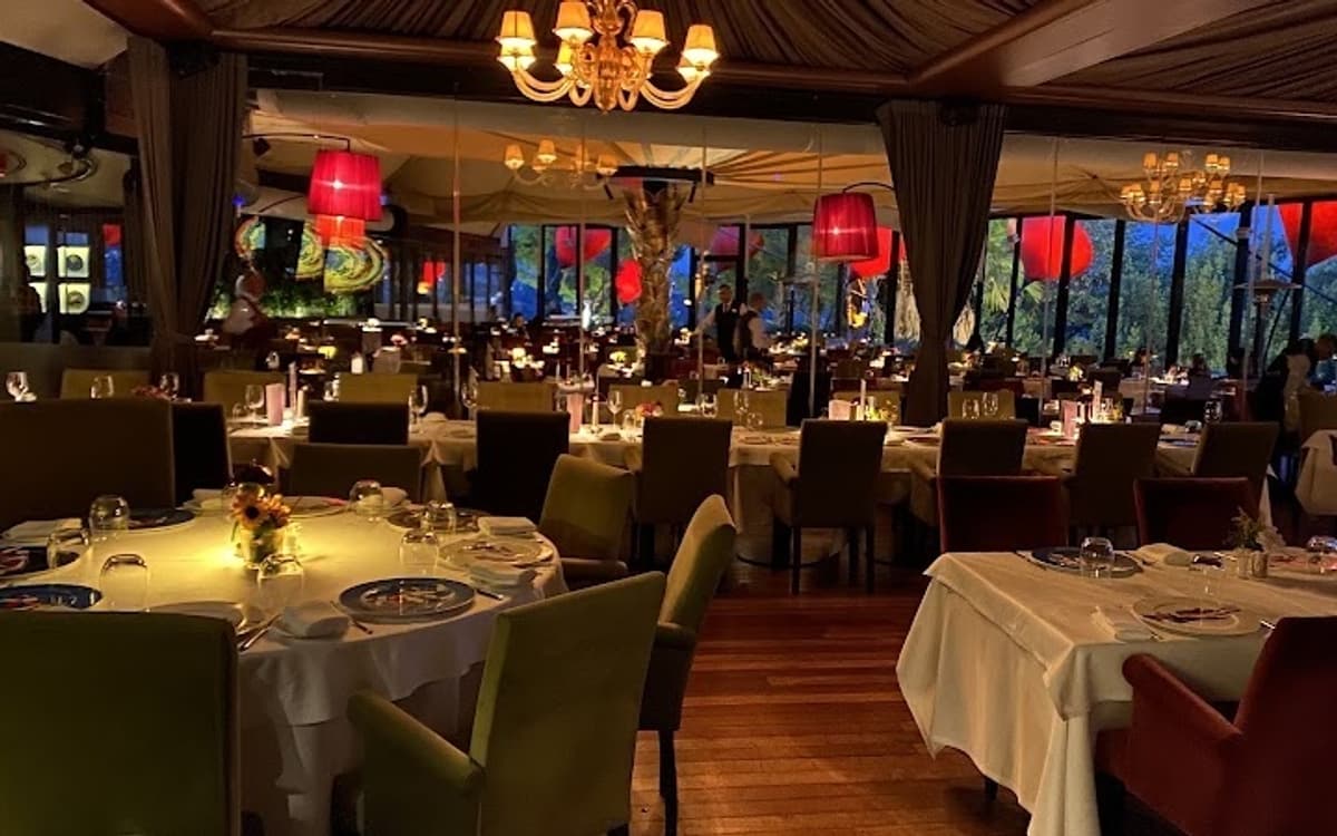 Sunset Grill & Bar